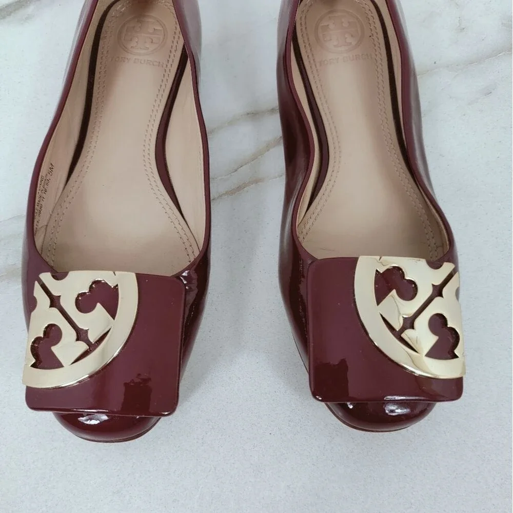 Tory Burch Burgundy Patent Leather Gold Tone Embellished Ballet Flats, Sz 5